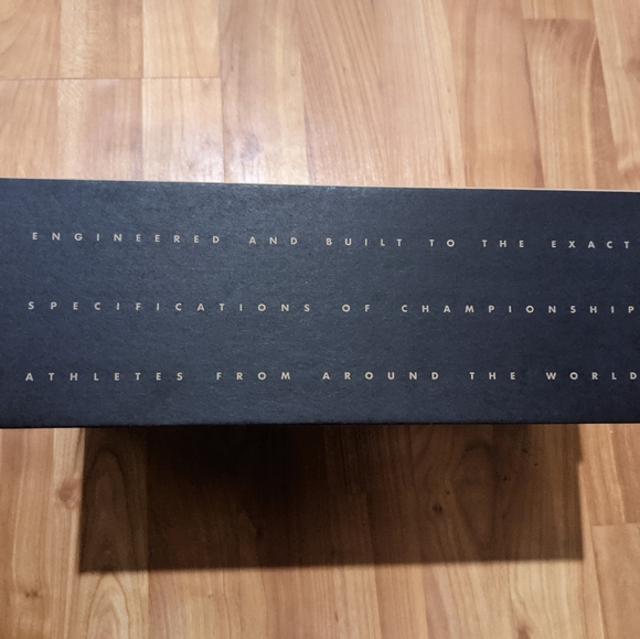 Jordan Retro 11 Bred - Picture 10 of 12